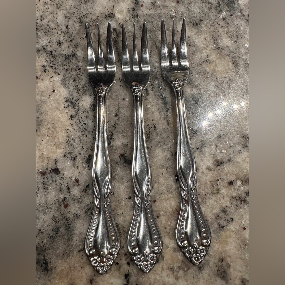 Vintage Lifetime cocktail 3 Elegant Silver Fork Set